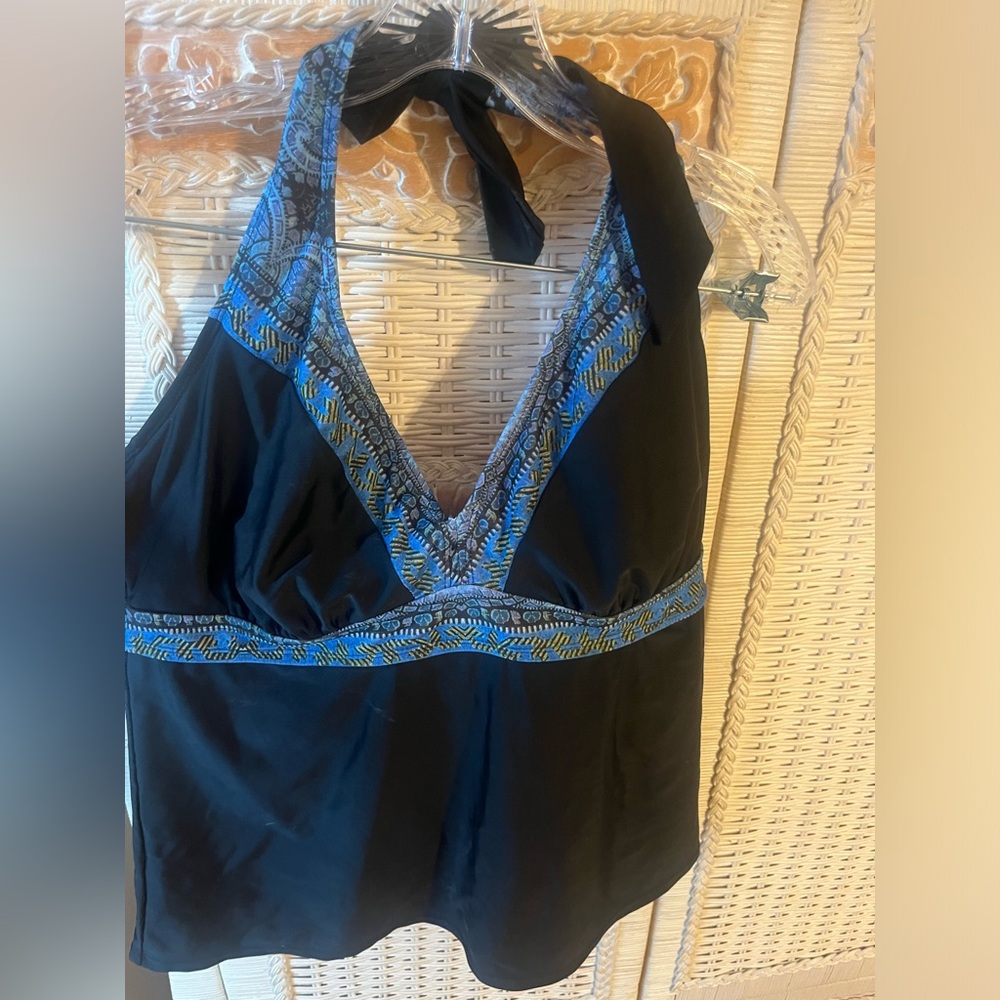 Athleta tankini top
